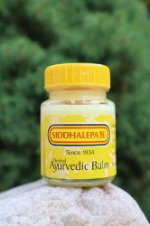 Ayurvédskej BYLINNÝ BALZAM Siddhalepa 100 g proti bolesti svalov, kĺbov, hlavy, bolesti v krku, pomoc pri chrípke, pri pichnutie hmyzom a mnoho ďalšieho ......